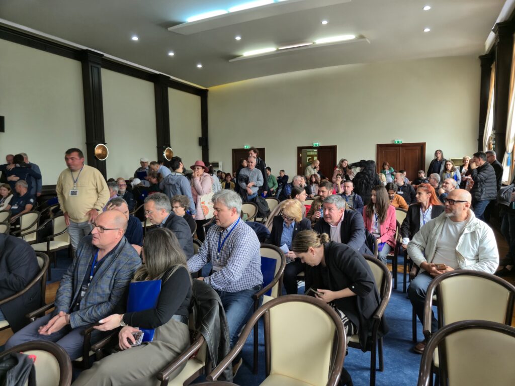 FOTO VIDEO Ediția 59 a Sesiunii Naționale de Rapoarte Arheologice, organizată de Muzeul de Istorie Națională și Arheologie Constanța LIVE TEXT 4 FOTO VIDEO Ediția 59 a Sesiunii Naționale de Rapoarte Arheologice, organizată de Muzeul de Istorie Națională și Arheologie Constanța LIVE TEXT 6a58957d 1558 402a b6ed 8087e1017f06