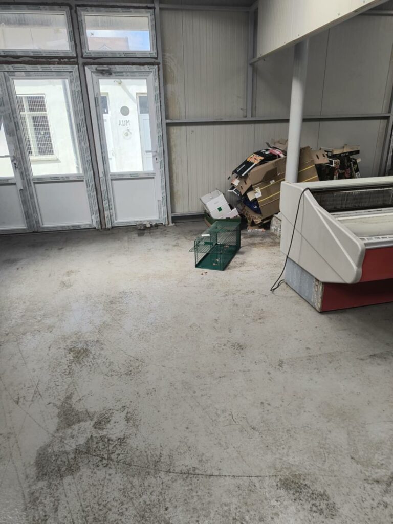 Protecția Consumatorului a închis Piața Unirii din Constanța/ Inspectorii au găsit deficiențe grave 10 Protecția Consumatorului a închis Piața Unirii din Constanța/ Inspectorii au găsit deficiențe grave 8895f9e0 57a8 403b b99a 6f1c683cb9fd