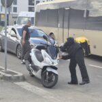 FOTO VIDEO Un livrator Glovo a fost implicat într-un accident, în sensul giratoriu de la Campus 9ca23b5c e28c 48c3 94b1 182b0c1efa63