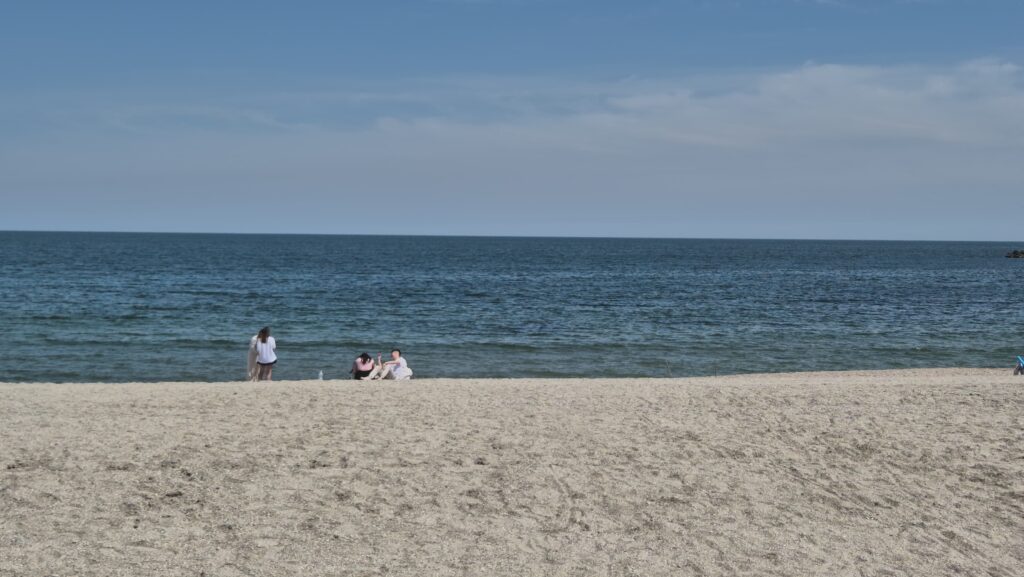 FOTO VIDEO Start de sezon la Mamaia/ Turiștii și constănțenii au umplut faleza de 1 Mai 6 FOTO VIDEO Start de sezon la Mamaia/ Turiștii și constănțenii au umplut faleza de 1 Mai 9e3d703c 6f48 478c 8878 7e8141ab6fc9