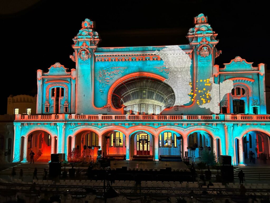 FOTO VIDEO Ultima zi de spectacol de la Zilele Constanței/ Peste 10.000 de oameni au trecut pragul Cazinolui în ultimele 4 zile 16 FOTO VIDEO Ultima zi de spectacol de la Zilele Constanței/ Peste 10.000 de oameni au trecut pragul Cazinolui în ultimele 4 zile Cazino 5