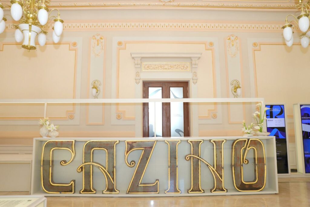 FOTO VIDEO Ultima zi de spectacol de la Zilele Constanței/ Peste 10.000 de oameni au trecut pragul Cazinolui în ultimele 4 zile 13 FOTO VIDEO Ultima zi de spectacol de la Zilele Constanței/ Peste 10.000 de oameni au trecut pragul Cazinolui în ultimele 4 zile Cazino 7