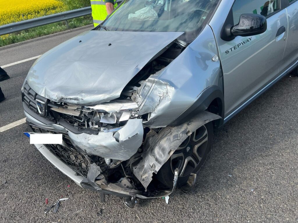 FOTO Carambol grav pe A2 pe sensul de mers spre litoral/ Șase mașini implicate și cel puțin 3 victime Imagine WhatsApp 2025 05 01 la 09.57.59 3b7f9b7f