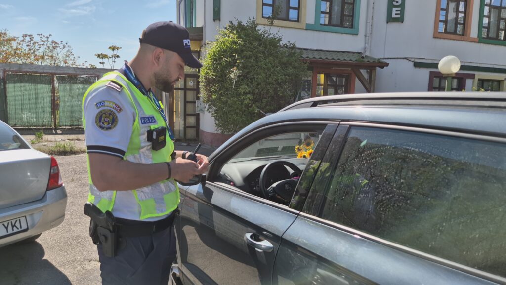 FOTO VIDEO Polițiștii constănțeni intensifică controalele pentru siguranța traficului de 1 Mai 4 FOTO VIDEO Polițiștii constănțeni intensifică controalele pentru siguranța traficului de 1 Mai Imagine WhatsApp 2025 05 01 la 15.23.11 99af846a