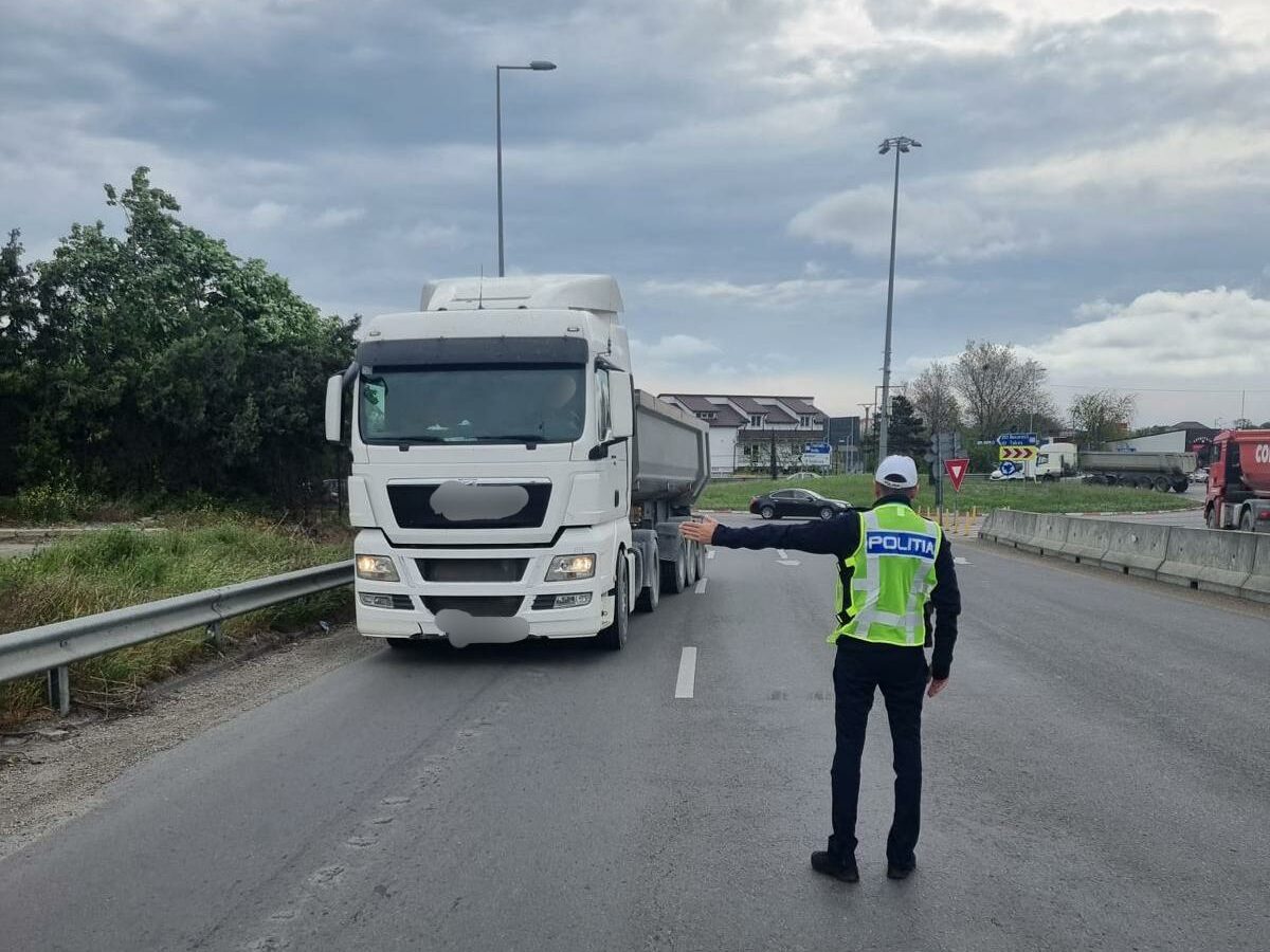 Acțiunea „Truck&Bus” desfășurată în județul Constanța 3 Acțiunea „Truck&Bus” desfășurată în județul Constanța Imagine WhatsApp 2025 05 07 la 13.14.57 68998bff edited