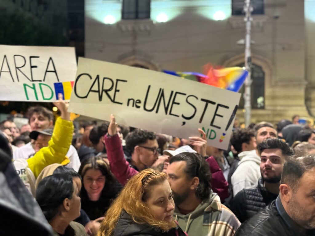 FOTO VIDEO Rezultate alegeri prezidențiale, turul 2: Nicușor Dan 53,60%, Simion 46,40% 21 FOTO VIDEO Rezultate alegeri prezidențiale, turul 2: Nicușor Dan 53,60%, Simion 46,40% Imagine WhatsApp 2025 05 19 la 16.09.32 5e1f5e20