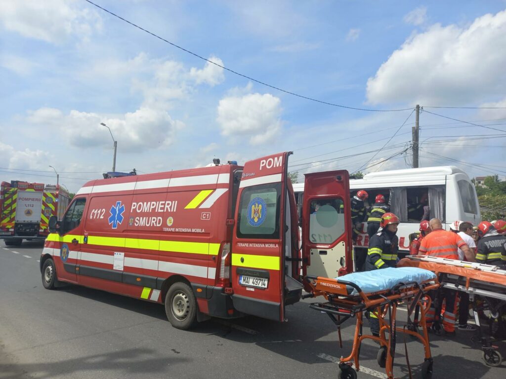 FOTO Accident grav între un autocar și un camion, în județul Iași/ Planul Roșu de Intervenție a fost activat UPDATE Imagine WhatsApp 2025 05 23 la 14.42.10 95f52bcc