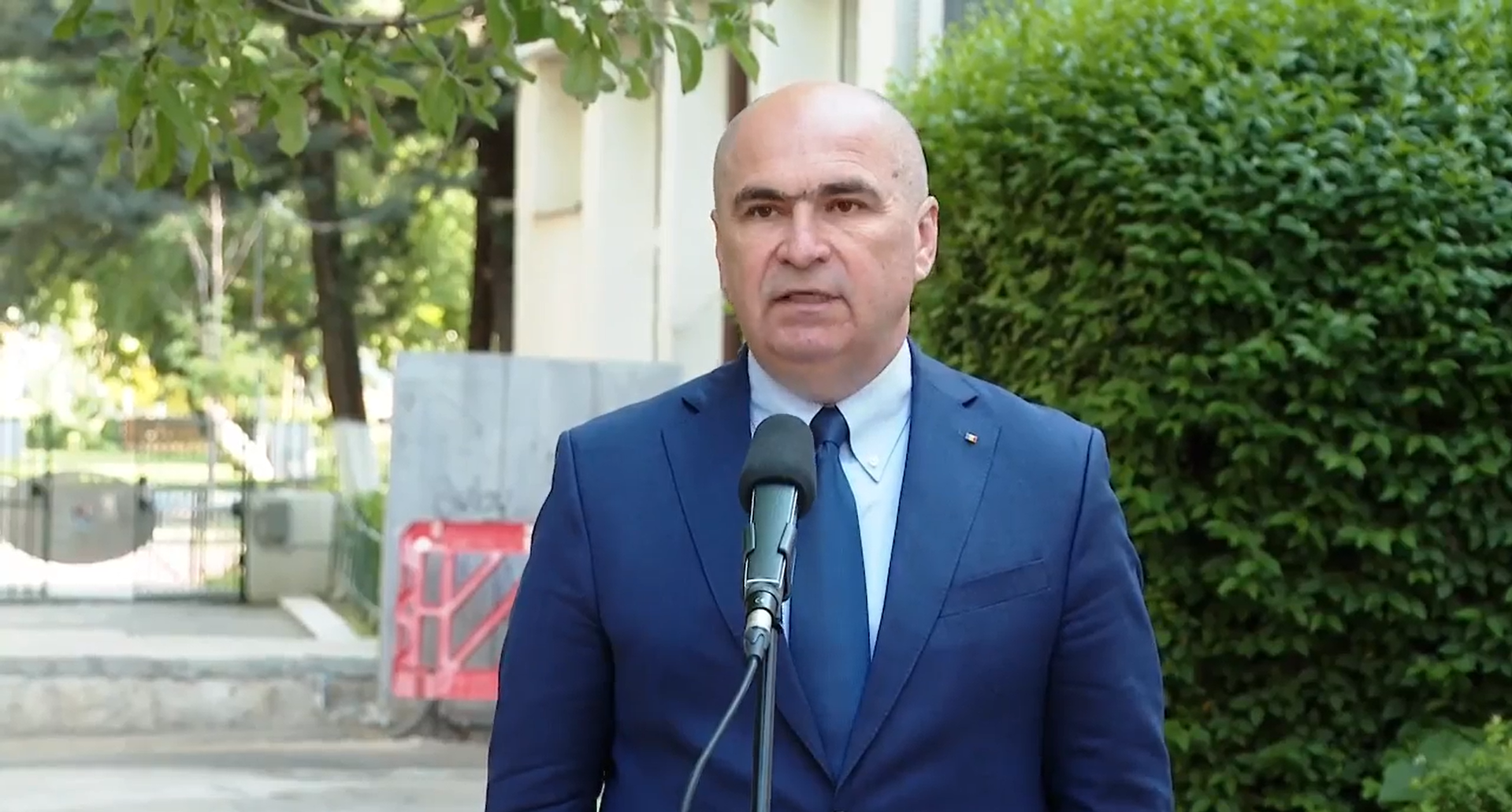 VIDEO Bolojan: „Vremurile liniştite au apus. Fiecare cetăţean care se prezintă la vot poate face istorie pentru România” Screenshot 1 2