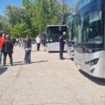 FOTO VIDEO Sacii cu buletinele de vot sunt transportați la secțiile din Constanța / Suplimentare pe județ în contextul minivacanței de 1 Mai WhatsApp Image 2025 05 03 at 16.50.52 3