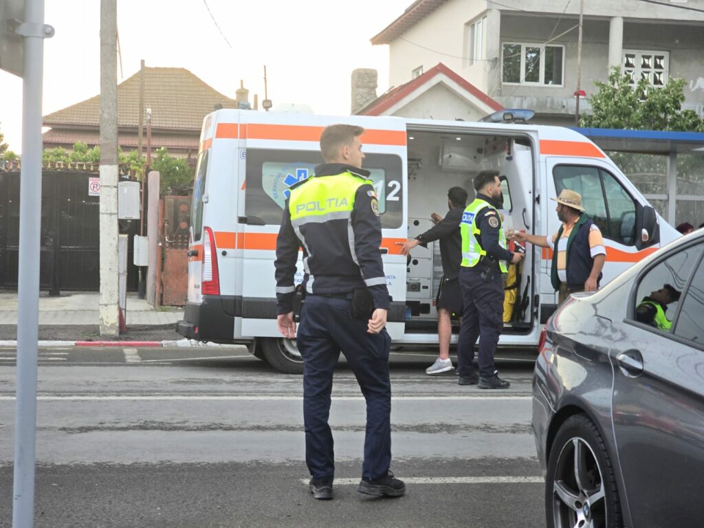 FOTO Accident cu o victimă, în Năvodari / Șoferul unei trotinete a fugit după ce a intrat într-un triciclu UPDATE 3 FOTO Accident cu o victimă, în Năvodari / Șoferul unei trotinete a fugit după ce a intrat într-un triciclu UPDATE WhatsApp Image 2025 05 05 at 18.24.17 1 2