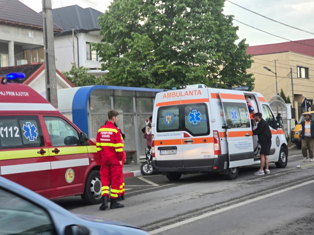 FOTO Accident cu o victimă, în Năvodari / Șoferul unei trotinete a fugit după ce a intrat într-un triciclu UPDATE 5 FOTO Accident cu o victimă, în Năvodari / Șoferul unei trotinete a fugit după ce a intrat într-un triciclu UPDATE WhatsApp Image 2025 05 05 at 18.24.18 2