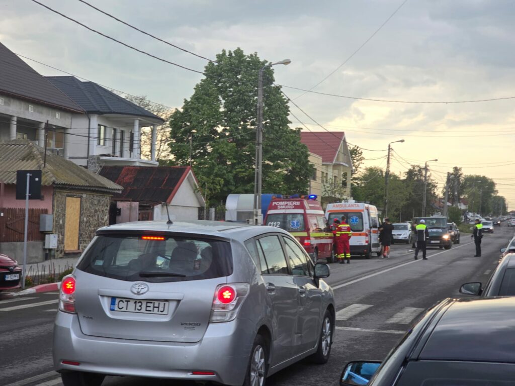 FOTO Accident cu o victimă, în Năvodari / Șoferul unei trotinete a fugit după ce a intrat într-un triciclu UPDATE 4 FOTO Accident cu o victimă, în Năvodari / Șoferul unei trotinete a fugit după ce a intrat într-un triciclu UPDATE WhatsApp Image 2025 05 05 at 18.24.18 3