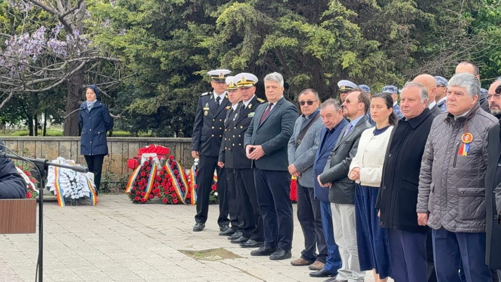 FOTO VIDEO Ziua Independenței Naționale a României, sărbătorită la Constanța 26 FOTO VIDEO Ziua Independenței Naționale a României, sărbătorită la Constanța WhatsApp Image 2025 05 10 at 11.22.18