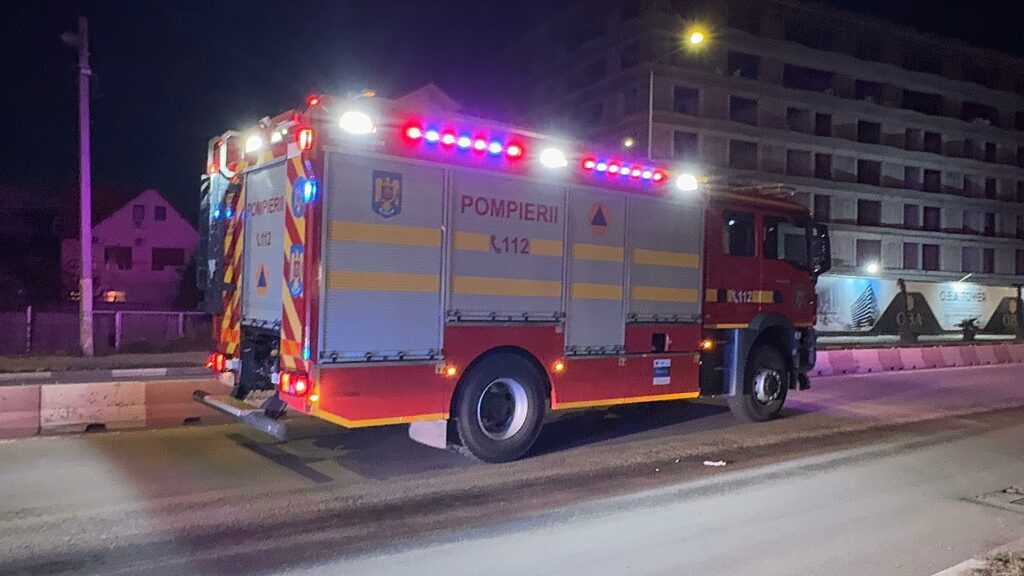 FOTO VIDEO Accident grav la Lidl din Mamaia Nord/ O femeie și un șofer de bolt au ajuns la spital UPDATE 5 FOTO VIDEO Accident grav la Lidl din Mamaia Nord/ O femeie și un șofer de bolt au ajuns la spital UPDATE WhatsApp Image 2025 05 13 at 21.31.25