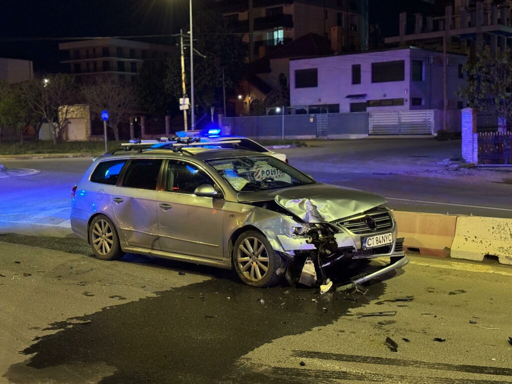 FOTO VIDEO Accident grav la Lidl din Mamaia Nord/ O femeie și un șofer de bolt au ajuns la spital UPDATE 10 FOTO VIDEO Accident grav la Lidl din Mamaia Nord/ O femeie și un șofer de bolt au ajuns la spital UPDATE WhatsApp Image 2025 05 13 at 21.35.02