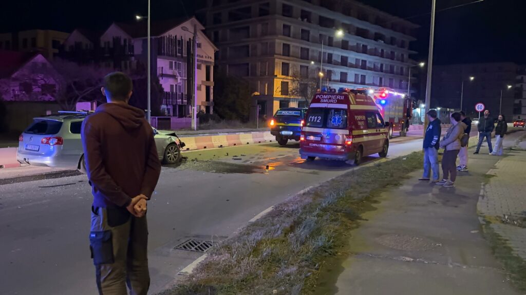 FOTO VIDEO Accident grav la Lidl din Mamaia Nord/ O femeie și un șofer de bolt au ajuns la spital UPDATE 13 FOTO VIDEO Accident grav la Lidl din Mamaia Nord/ O femeie și un șofer de bolt au ajuns la spital UPDATE WhatsApp Image 2025 05 13 at 21.47.45