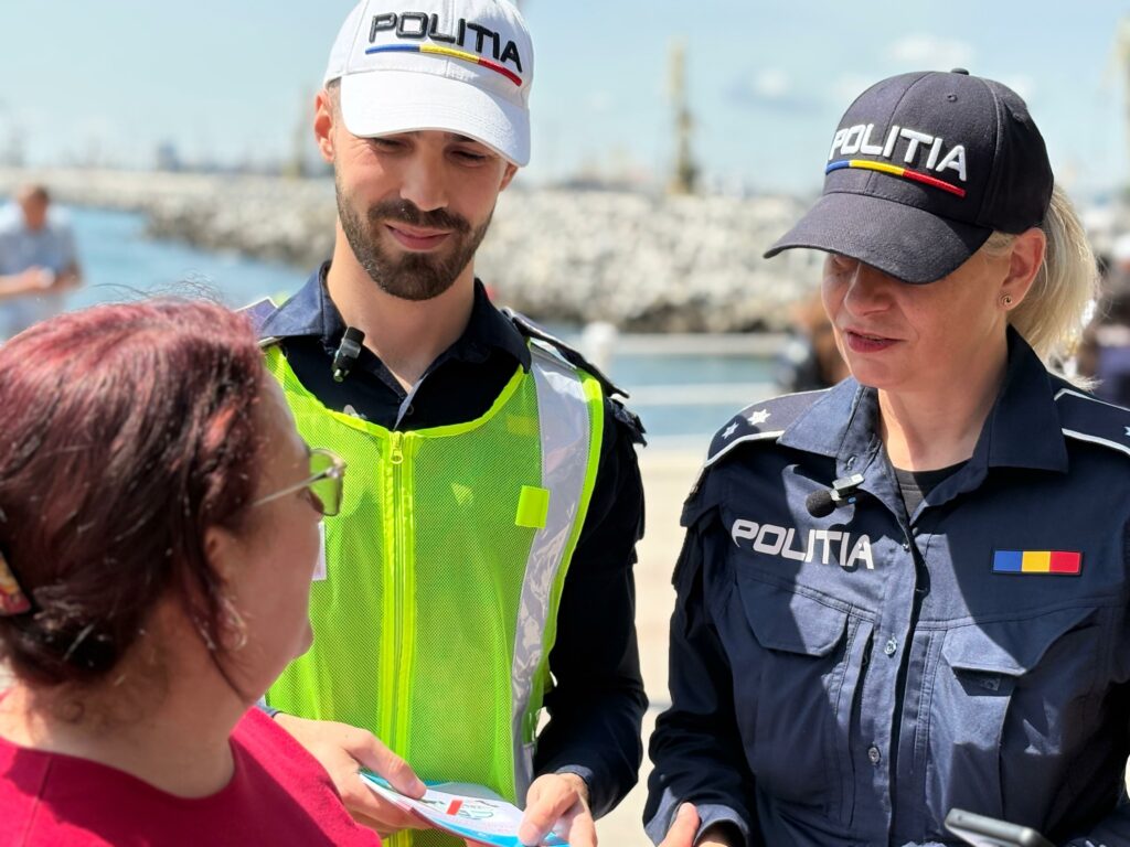 FOTO VIDEO Săptămâna Națională a Siguranței Rutiere la Constanța. Polițiștii aproape de oameni, pentru un trafic mai sigur 8 FOTO VIDEO Săptămâna Națională a Siguranței Rutiere la Constanța. Polițiștii aproape de oameni, pentru un trafic mai sigur WhatsApp Image 2025 05 24 at 13.07.24