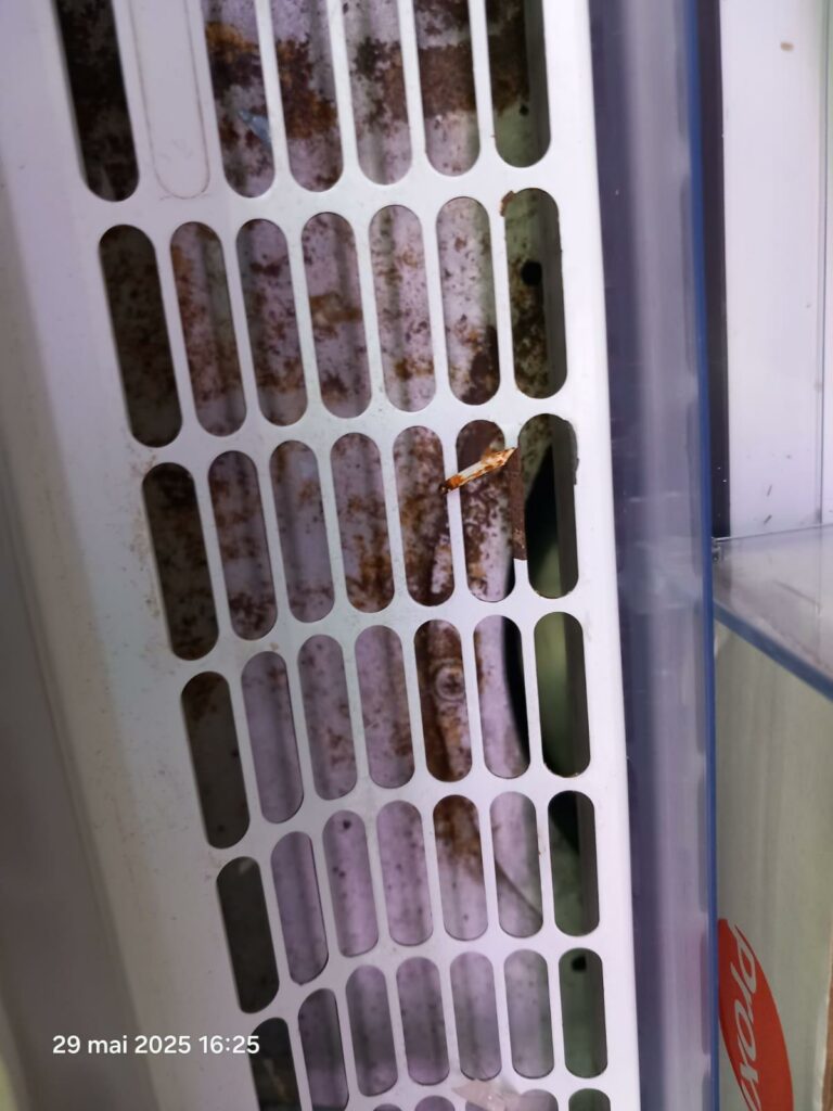FOTO VIDEO Magazinul Profi din cartierul Tomis Plus, sancționat de OPC: carne păstrată la temperaturi neconforme și produse depreciate 9 FOTO VIDEO Magazinul Profi din cartierul Tomis Plus, sancționat de OPC: carne păstrată la temperaturi neconforme și produse depreciate WhatsApp Image 2025 05 29 at 21.38.15 1