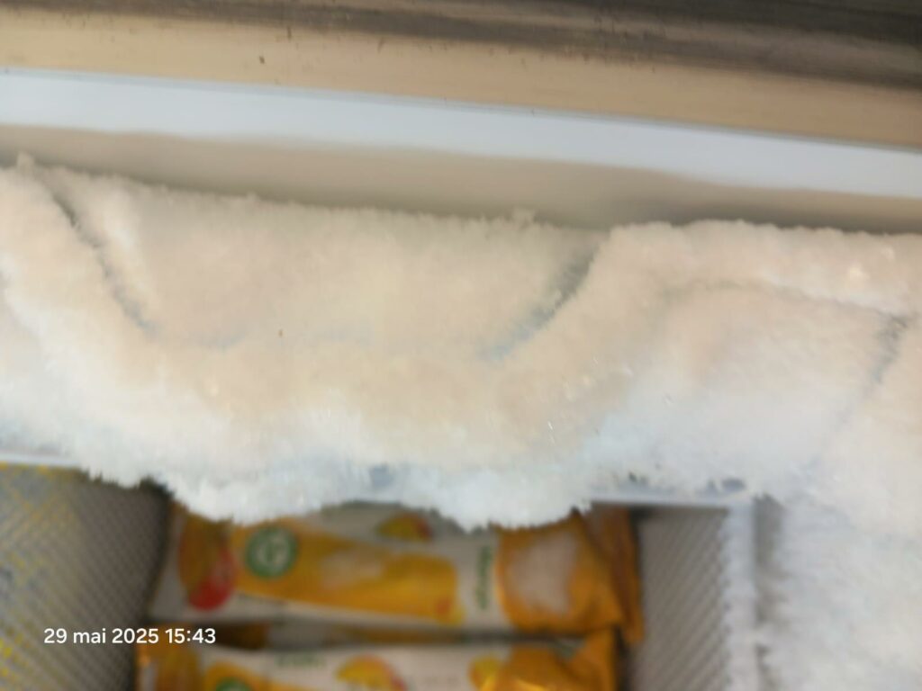 FOTO VIDEO Magazinul Profi din cartierul Tomis Plus, sancționat de OPC: carne păstrată la temperaturi neconforme și produse depreciate 4 FOTO VIDEO Magazinul Profi din cartierul Tomis Plus, sancționat de OPC: carne păstrată la temperaturi neconforme și produse depreciate WhatsApp Image 2025 05 29 at 21.38.16 3
