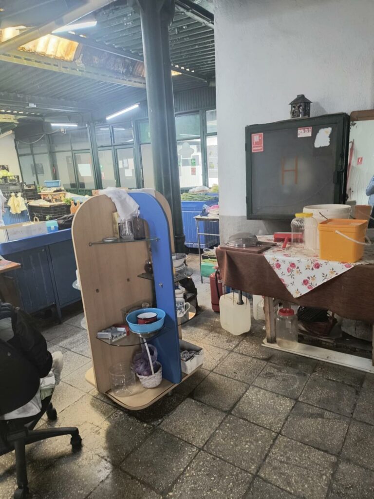 Protecția Consumatorului a închis Piața Unirii din Constanța/ Inspectorii au găsit deficiențe grave 12 Protecția Consumatorului a închis Piața Unirii din Constanța/ Inspectorii au găsit deficiențe grave a880b82f 3d90 46dc 9e93 50488ae24c1c
