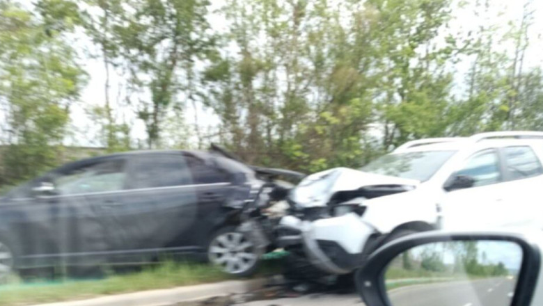 Fiul de 2 ani al lui Ionel Ganea, în stare gravă / Fostul fotbalist a intrat într-o maşină oprită pe carosabil accident Ganea