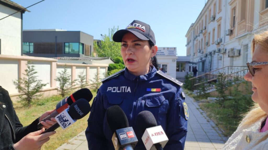 FOTO VIDEO Ce spune IPJ Constanța despre cele două trenuri care s-au ciocnit în Gara Constanța 2 FOTO VIDEO Ce spune IPJ Constanța despre cele două trenuri care s-au ciocnit în Gara Constanța att.GzHnCn1i7NwCJbs8xT6ITNTVr6YFy9geU39Or ACK6Q