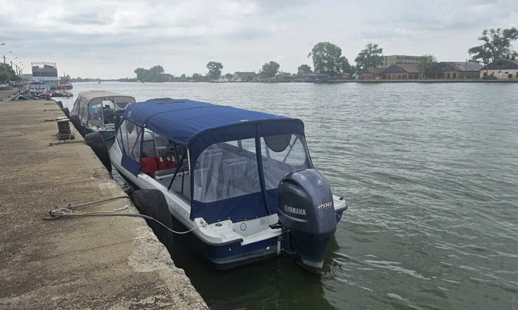 O ambarcațiune cu motor căutat în Marea Britanie a fost găsită în Sulina 2 O ambarcațiune cu motor căutat în Marea Britanie a fost găsită în Sulina b527c6a5 d041 4b00 86ab 0fdbe58aec58