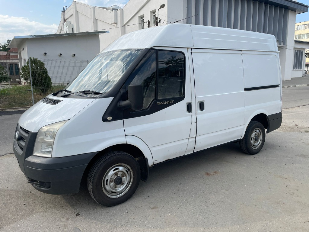 ANAF scoate la licitație un autoturism al Litoral Real Invest SRL/ Legături cu cercul lui Radu Mazăre și Călin Georgescu compresor ac clima ford transit 2008 duba 2 2 tdci 0cb0b10405cd40e796f 0 0 0 0 0