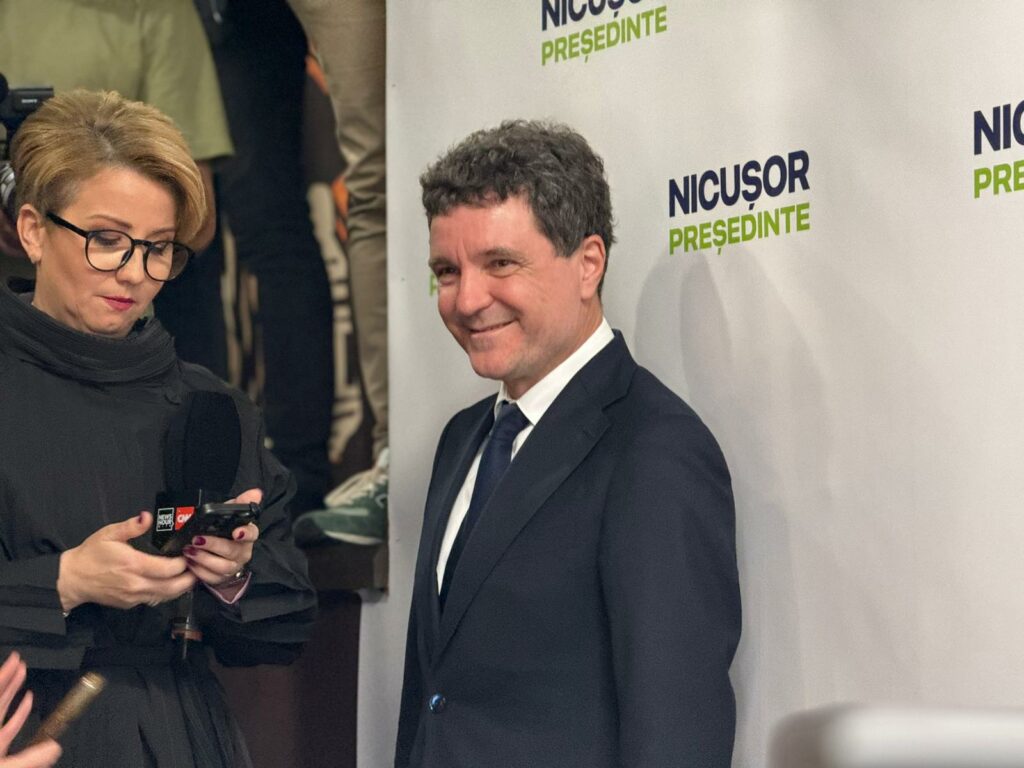 FOTO VIDEO Exit-poll alegeri prezidențiale, turul 2: Nicușor Dan 54,10%, Simion 45,90% 5 FOTO VIDEO Exit-poll alegeri prezidențiale, turul 2: Nicușor Dan 54,10%, Simion 45,90% d7eaf9b2 2298 4599 bd71 24896be77298