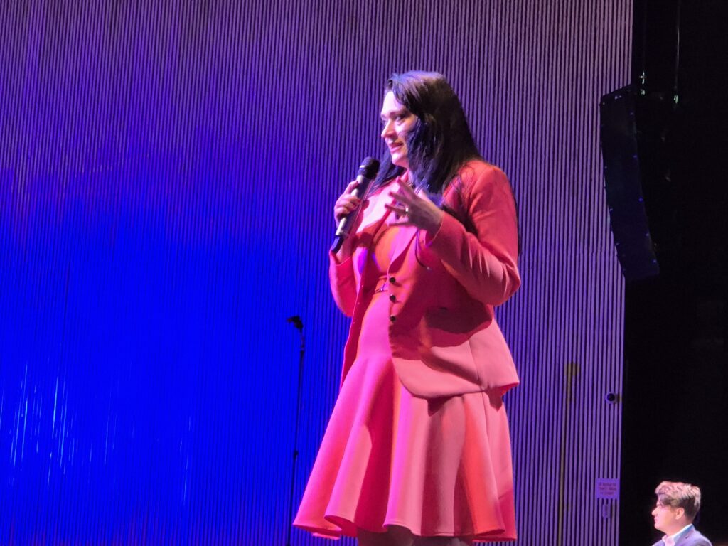 FOTO VIDEO Selly, prezent la conferința „Alternative - să fii cool”, la Constanța LIVE TEXT e7630b15 c475 4325 a6c9 3b9d468a343a 1