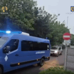VIDEO Intervenție cu MASCAȚI la un traficant de droguri din Constanța/ Vindea droguri de mare risc la prețuri COLOSALE eerer