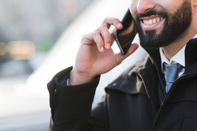 Escrocherii pe bandă rulantă: cum a lăsat un constănțean mai multe firme din țară fără utilaje escroc .freepik.com