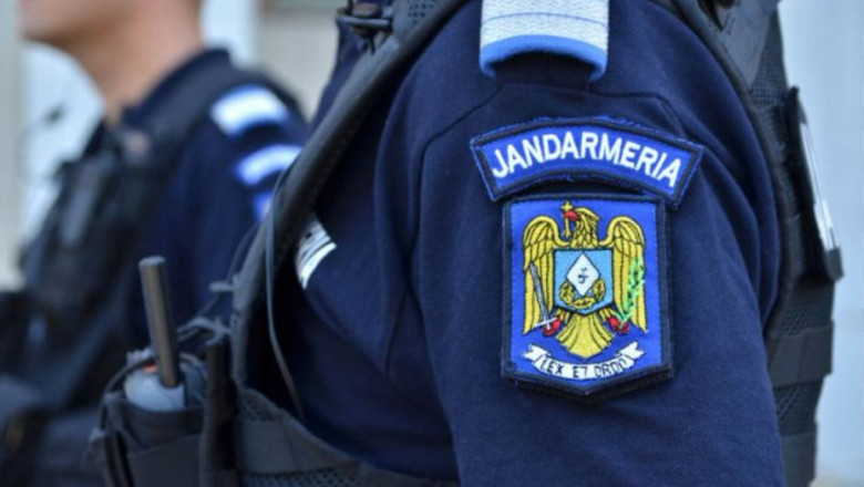 Condamnați după ce au fost prinși cu droguri pe plajă. Un inculpat zice că le-a cumpărat de la o persoană care a decedat 2 Condamnați după ce au fost prinși cu droguri pe plajă. Un inculpat zice că le-a cumpărat de la o persoană care a decedat jandarmeria