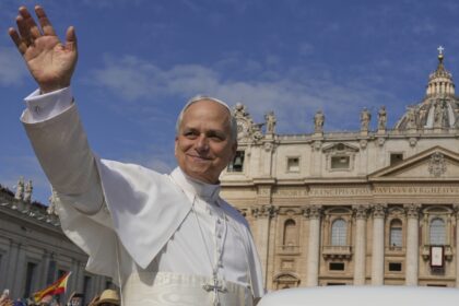 VIDEO Papa Leon al XIV-lea își incepe pontificatul: Ceremonie grandioasă la Vatican media 174755607650528300