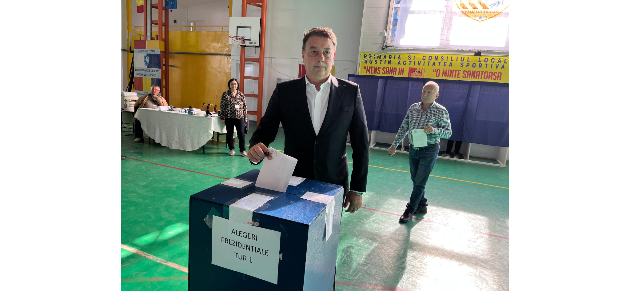VIDEO Președintele CJC, Florin Mitroi, și-a exprimat votul: „Am votat pentru că îmi iubesc țara” mitroi vot