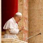 Papa Leon îndeamnă la pace în Ucraina și Gaza, în primul discurs la Vatican de la alegerea sa: "Niciodată război" papa leon