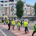 Polițiștii constănțeni și elevii din Mangalia, parteneri pentru siguranța rutieră poolitie