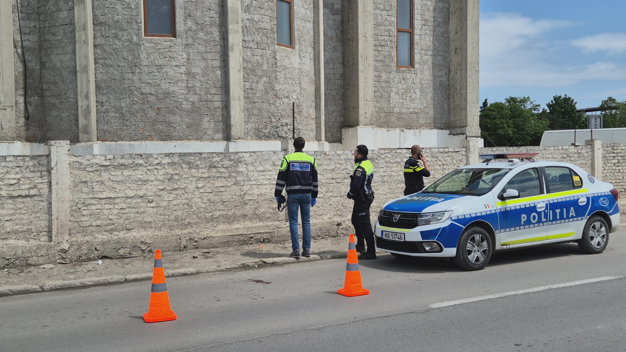 Minorul căzut de pe acoperișul Bisericii Sfântul Nectarie nu era angajat cu forme legale tanar