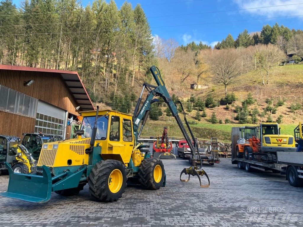 Escrocherii pe bandă rulantă: cum a lăsat un constănțean mai multe firme din țară fără utilaje 2 Escrocherii pe bandă rulantă: cum a lăsat un constănțean mai multe firme din țară fără utilaje utilaj forestier de tip TAF model HSM 805S .mascus.ro