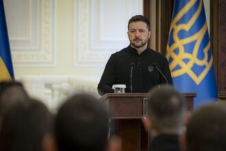 Zelenski răspunde propunerii lui Putin: Ne așteptăm ca Rusia să confirme o încetare a focului deplină, de durată și viabilă, din 12 mai zelenski e1746274799775