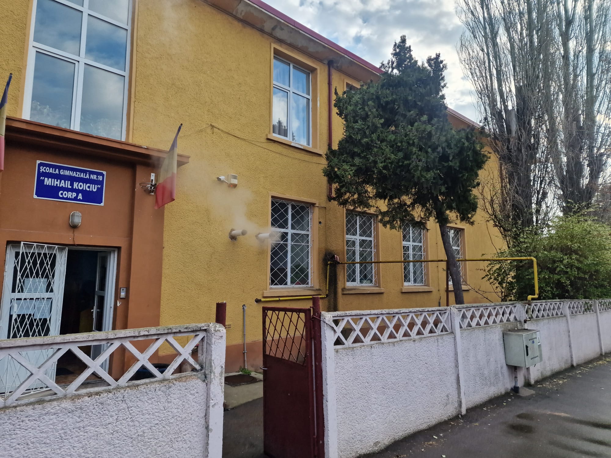 A fost semnat contractul pentru reabilitarea Școlii Gimnaziale nr. 10 Mihail Koiciu” 1 1 sd