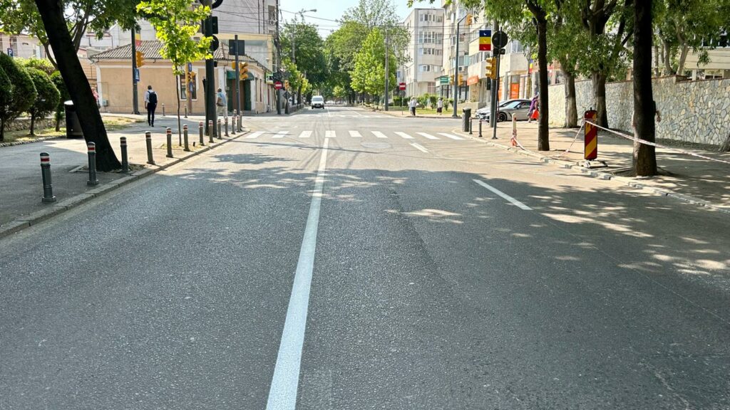 Noi reglementări au fost instituite pe bulevardul Tomis și strada Mircea cel Bătrân 4 Noi reglementări au fost instituite pe bulevardul Tomis și strada Mircea cel Bătrân 1 10 1