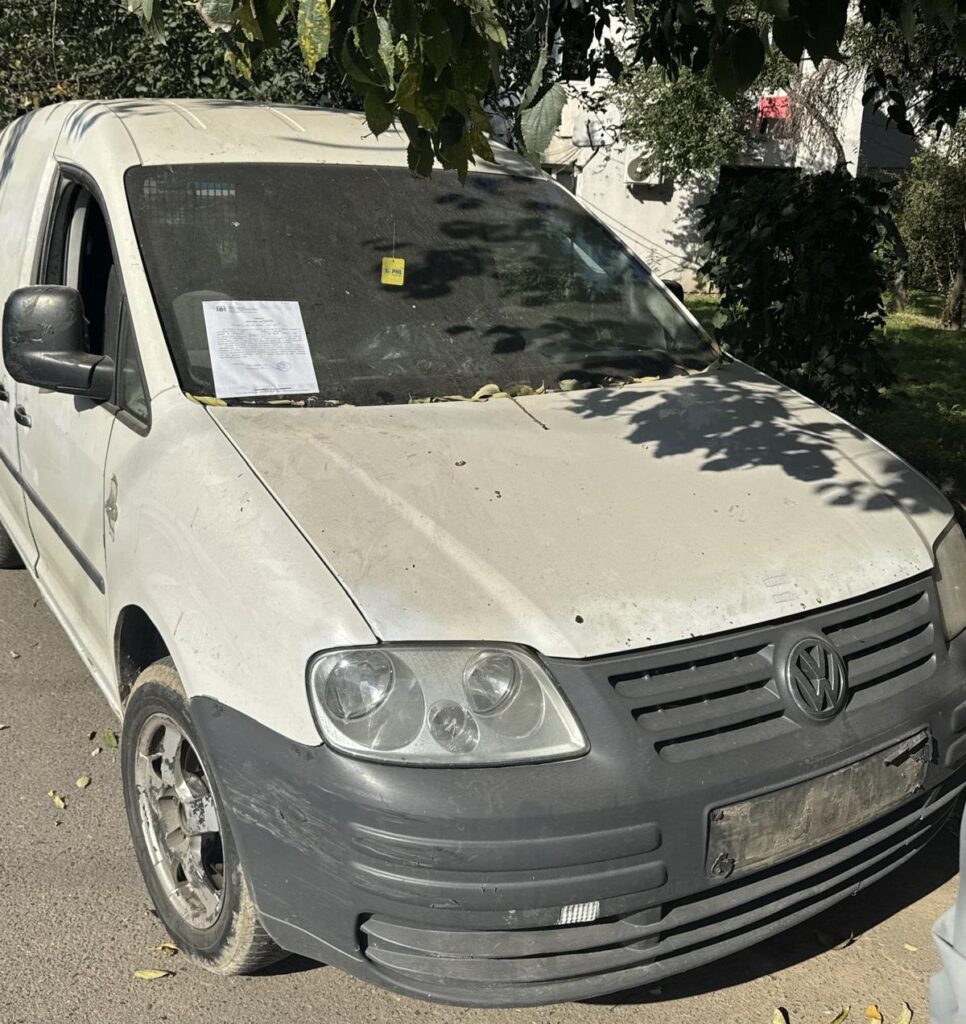 Domeniul public al municipiului Constanța va fi eliberat de 53 de mașini abandonate sau fără stăpân 6 Domeniul public al municipiului Constanța va fi eliberat de 53 de mașini abandonate sau fără stăpân 1 13