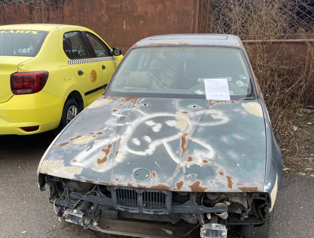 Domeniul public al municipiului Constanța va fi eliberat de 53 de mașini abandonate sau fără stăpân 5 Domeniul public al municipiului Constanța va fi eliberat de 53 de mașini abandonate sau fără stăpân 1 21