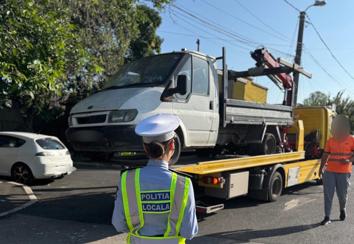 FOTO Domeniul public al municipiului Constanța a fost eliberat de 24 de vehicule abandonate sau fără stăpân 1 35 e1750313115883