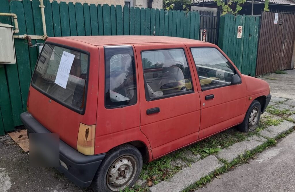 Domeniul public al municipiului Constanța va fi eliberat de 53 de mașini abandonate sau fără stăpân 3 Domeniul public al municipiului Constanța va fi eliberat de 53 de mașini abandonate sau fără stăpân 1 51
