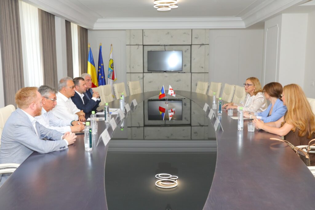 Vizită oficială a Ministrului Culturii din Adjara la Constanța/ A fost prezent și Ambasadorul Georgiei 2 Vizită oficială a Ministrului Culturii din Adjara la Constanța/ A fost prezent și Ambasadorul Georgiei 1 52