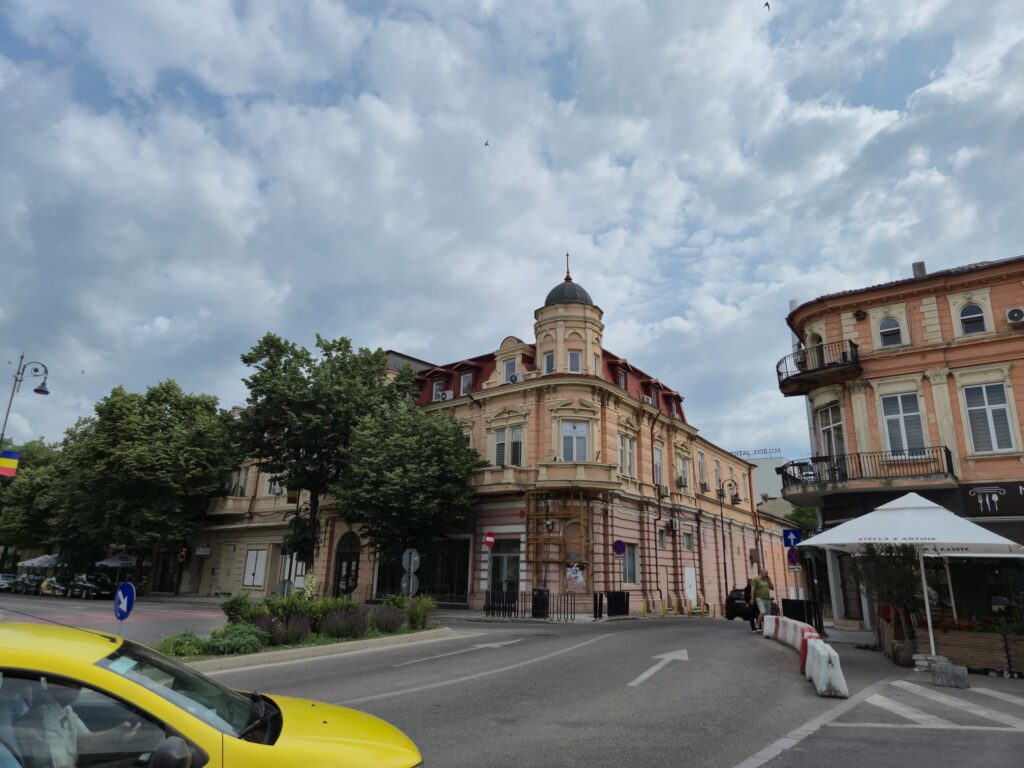 FOTO Cinematograful Studio din Constanța, fostul Popular, își caută chiriaș 110b72a2 05a2 41f1 a4db c98c0ef3b2a1