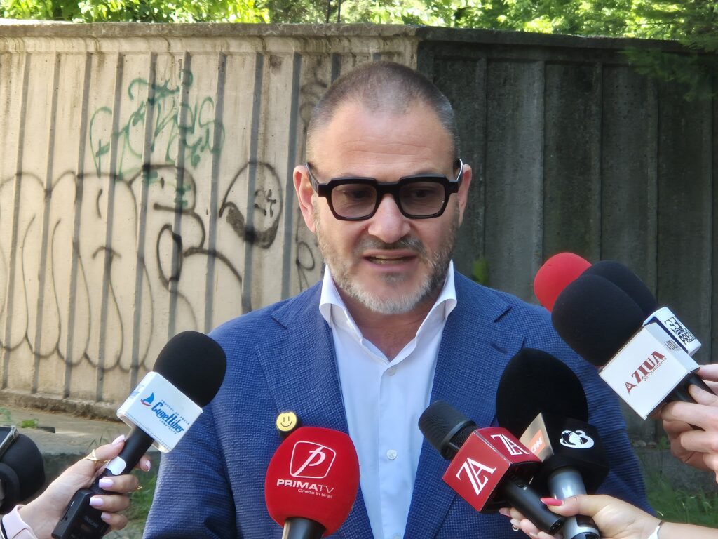 FOTO VIDEO Horia Constantinescu, șeful CJPC Constanţa, declarații în urma protestului micilor comercianți 3 FOTO VIDEO Horia Constantinescu, șeful CJPC Constanţa, declarații în urma protestului micilor comercianți 115d88b8 5bc3 4db2 8c91 64c01a9b50ad