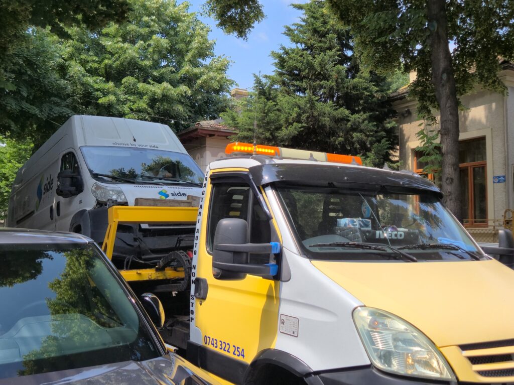 FOTO VIDEO Accident cu CINCI mașini implicate, la intersecția dintre străzile Răscoalei și Decebal 16e4d490 1450 4c03 84b4 ed5bf87f498d